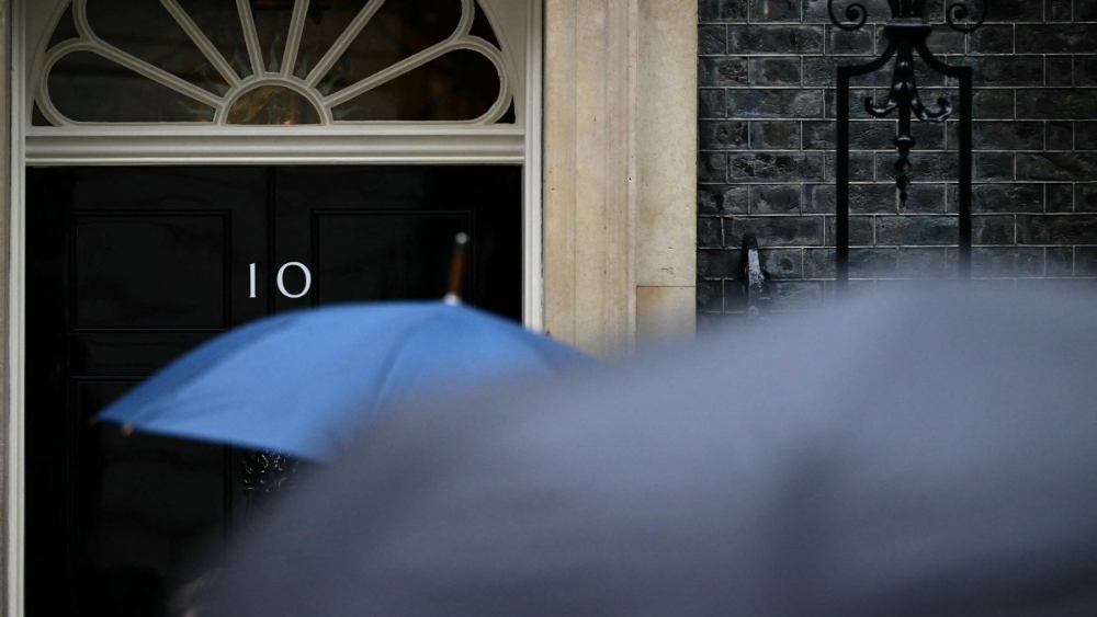 UK PM's top aide quits in scandal over Mandelson links to Epstein